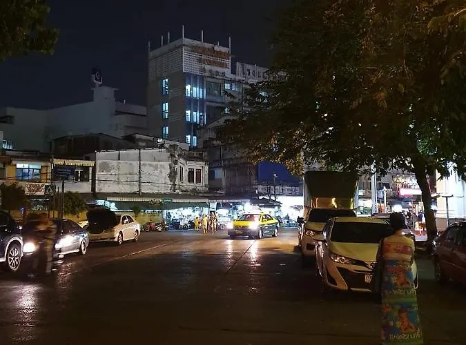Baan Wualamphong บ้านวัวลำพอง Bangkok
